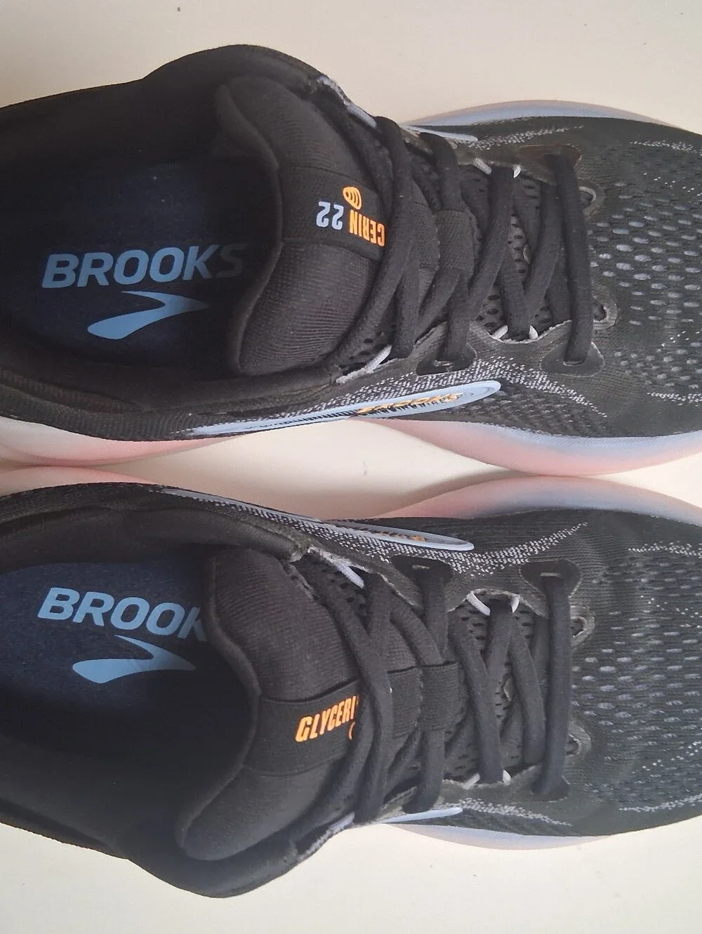 Brooks Glycerin 22 Black Blue Heron Orange Womens Running Shoe * Size: 9.5